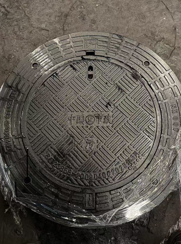 涞水球墨铸铁防沉降井盖展示